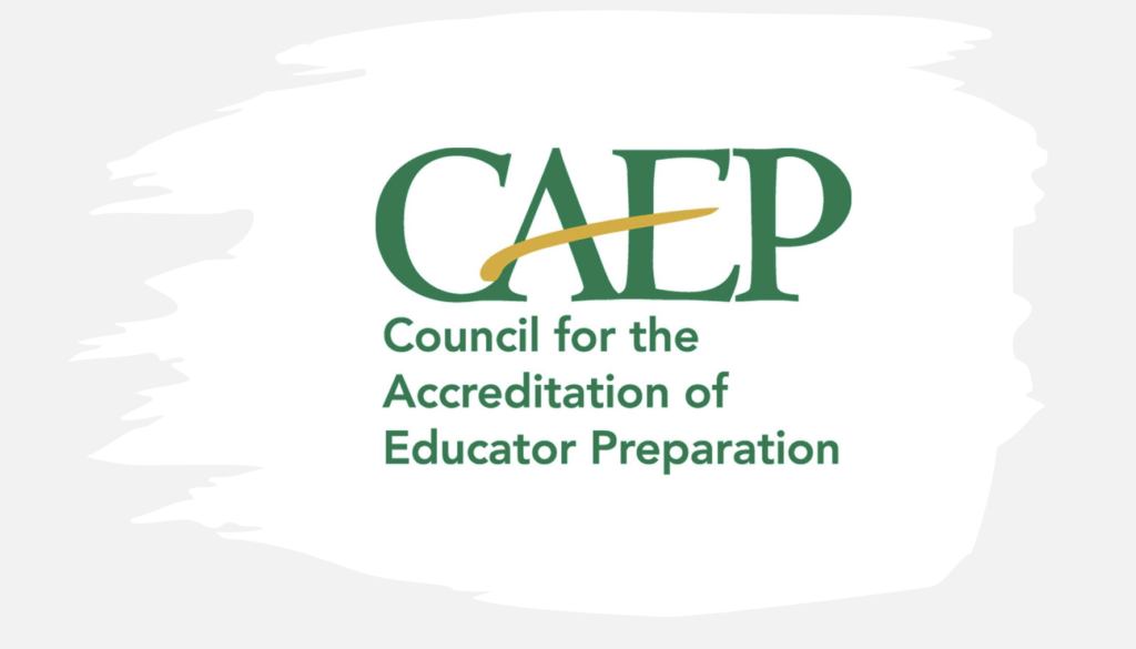 Imagen con el logo que contiene las siglas del "Council for the accreditation of Educator Preparation". Siglas CAEP. Si oprimes sobre esta imagen entrarás a informes de la Oficina de Evaluación de la Facultad.
